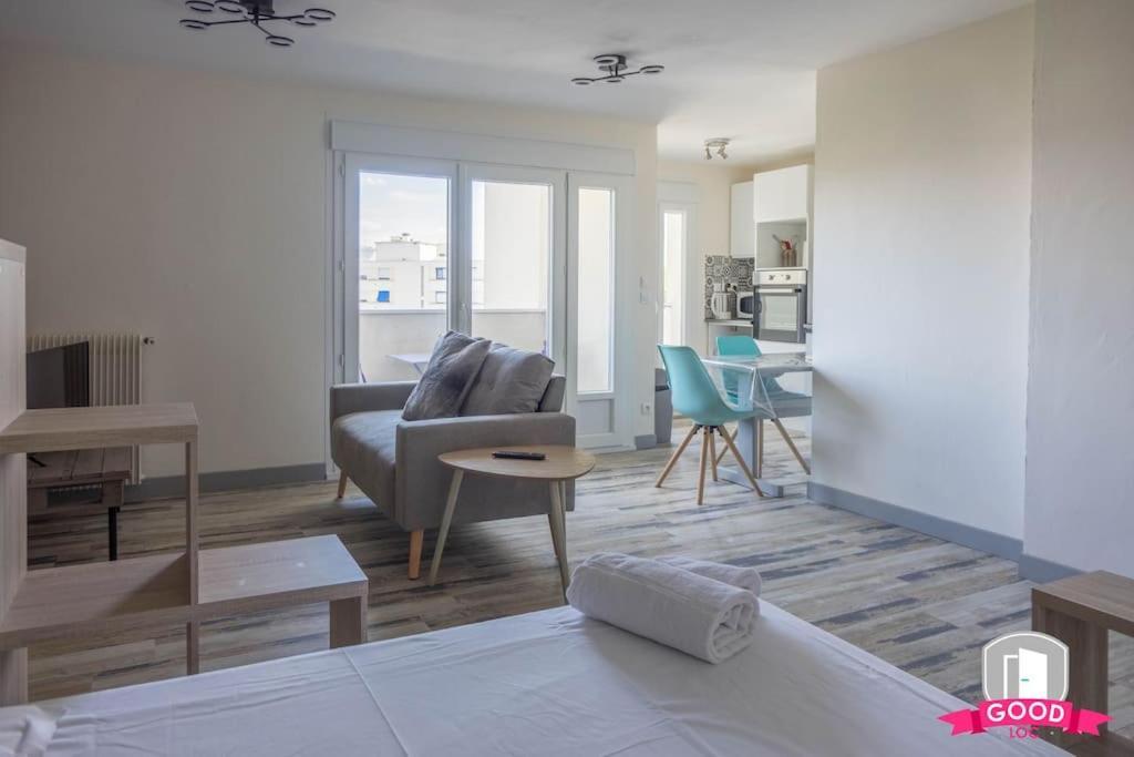 Studio Du Parc Apartment Orleans Exterior photo